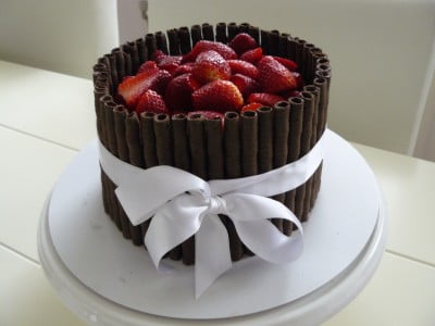 Afbeelding voor “Chocolade Aardbeien Taart”