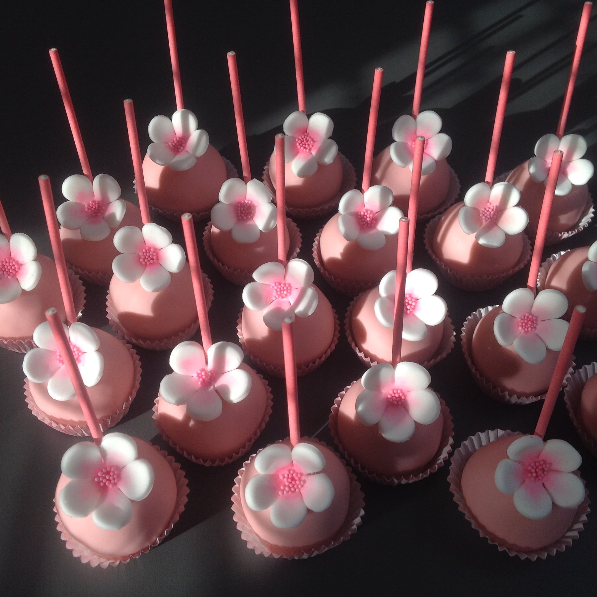 Afbeelding voor “Bloemen cakepops”