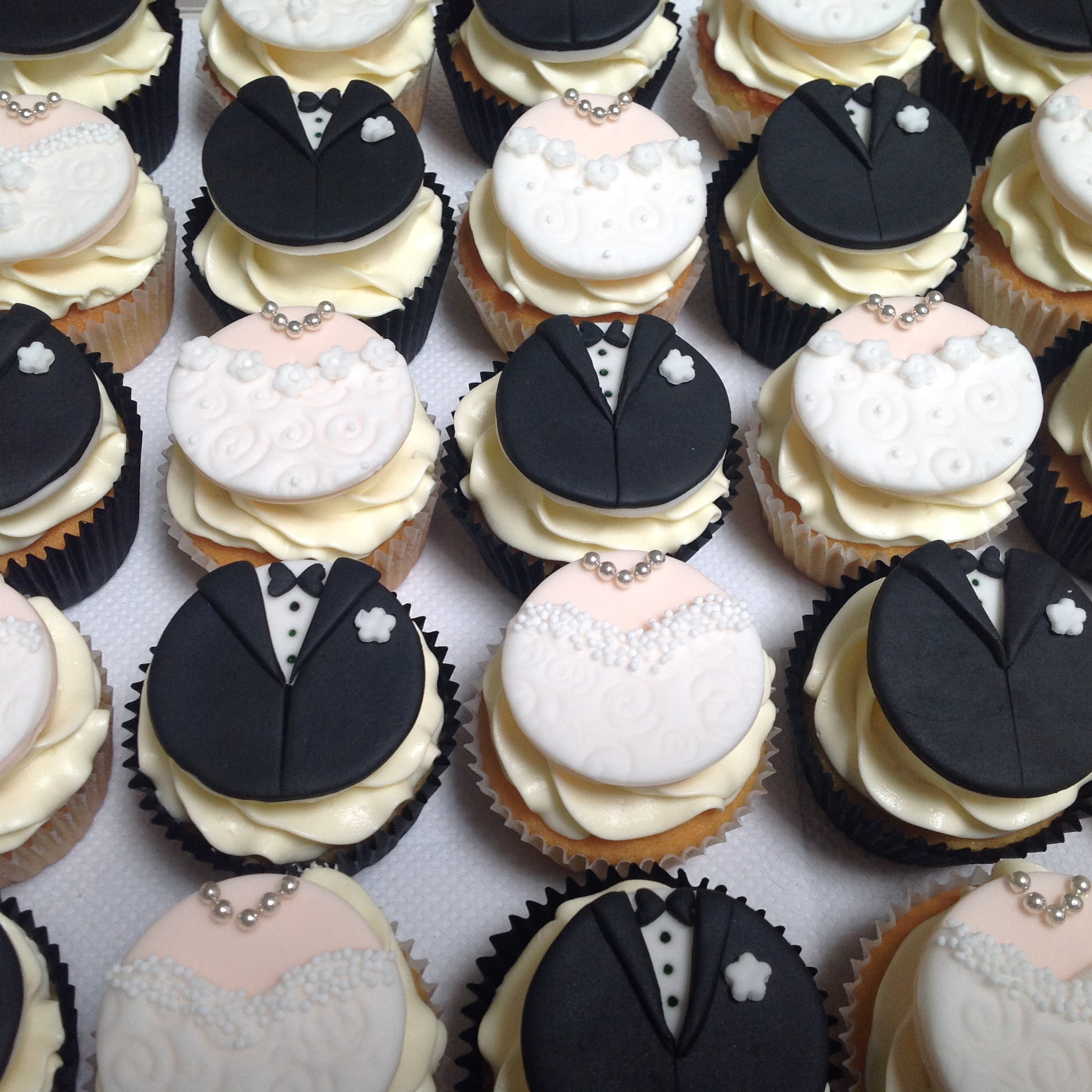 Afbeelding voor “Bruids cupcakes”