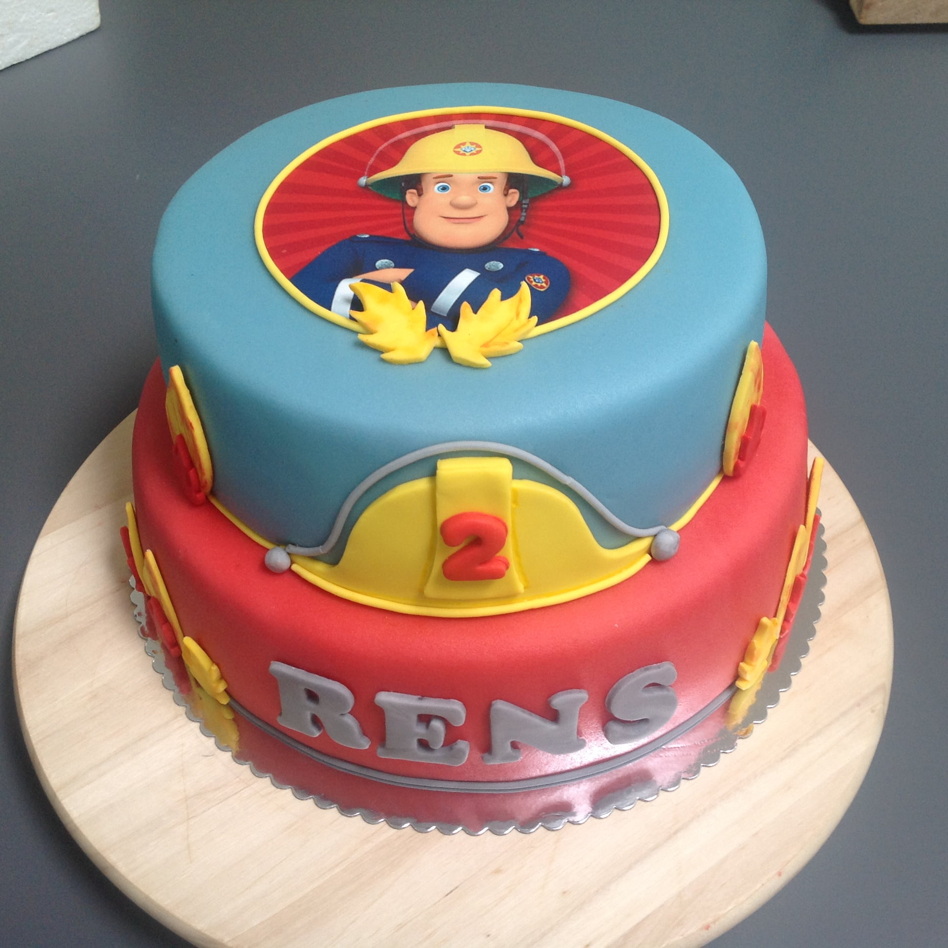 Afbeelding voor “Brandweerman Sam taart”