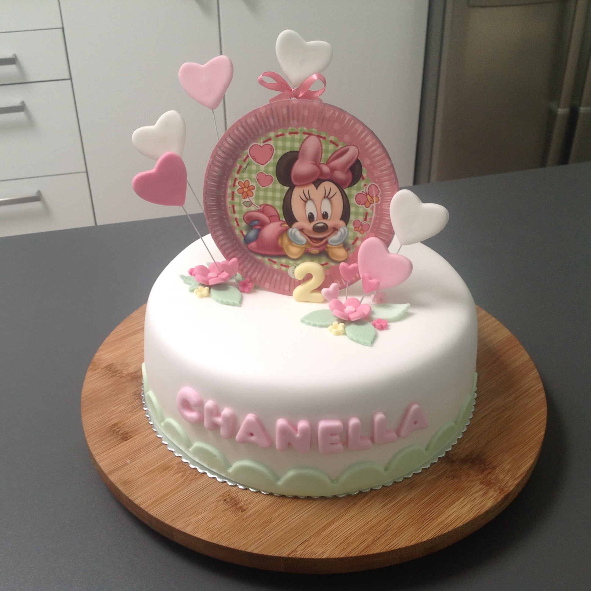 Afbeelding voor “Minnie Mouse taart”