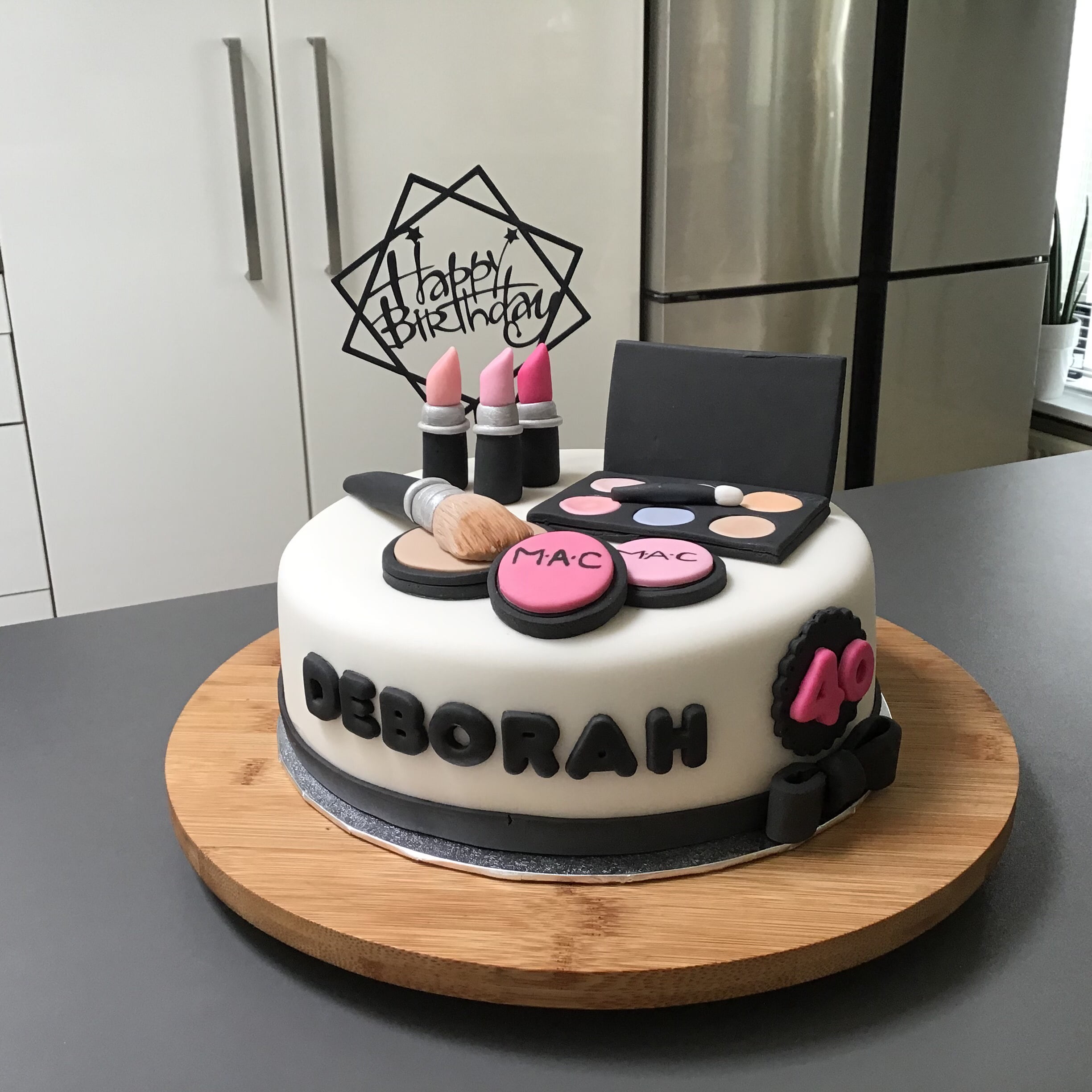 Afbeelding voor “Make-up taart”