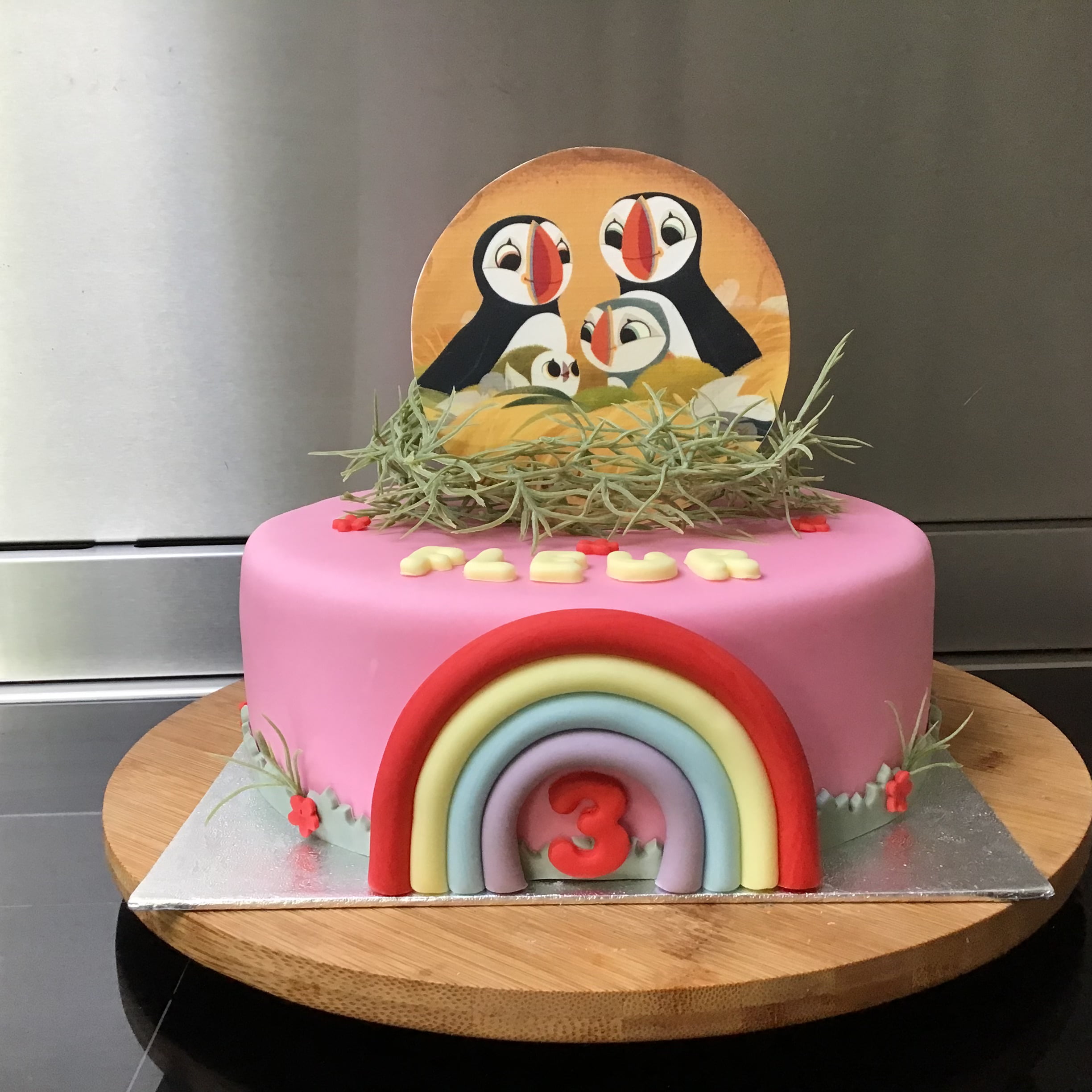 Afbeelding voor “Puffin Rock taart”