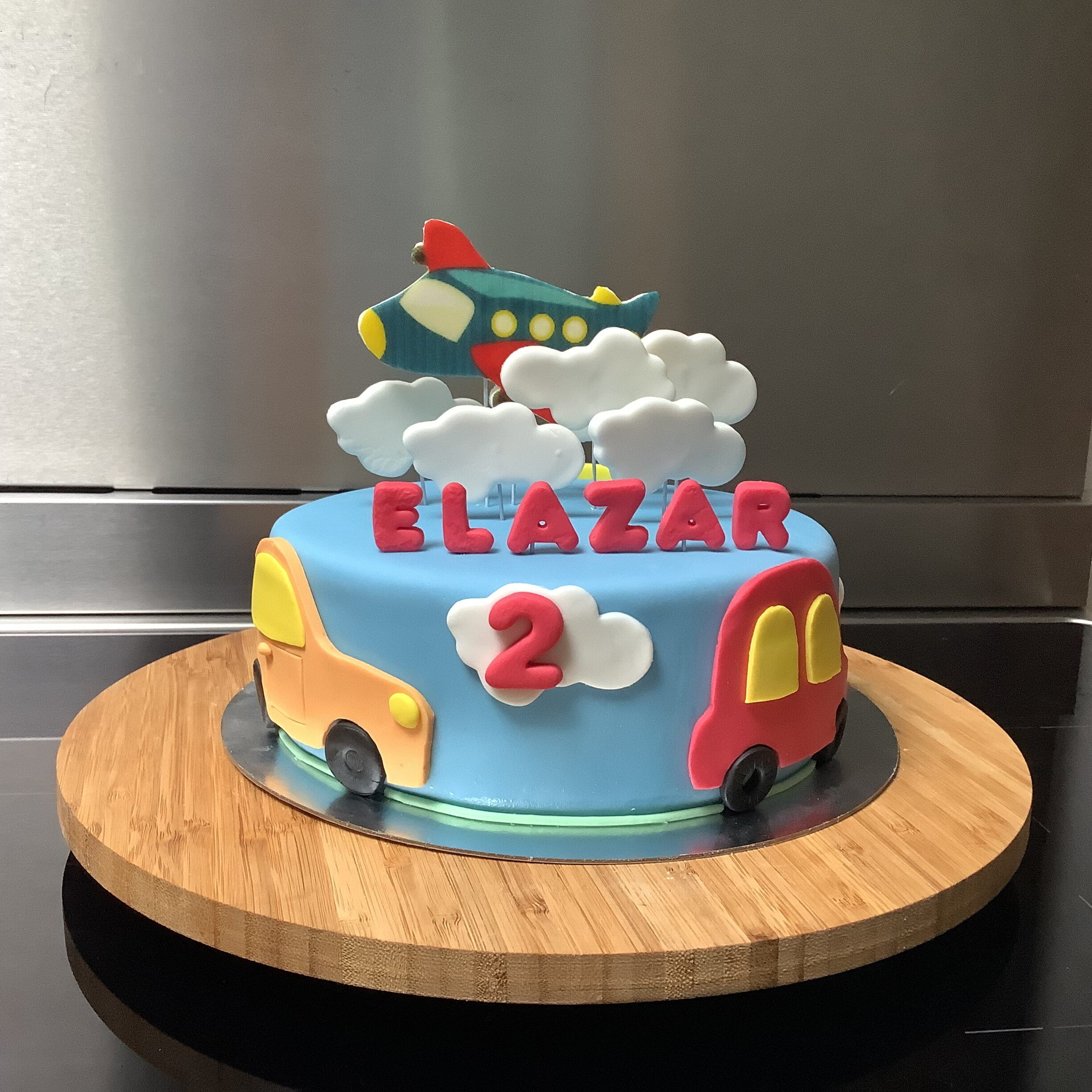 Featured image for “Voertuigen taart”